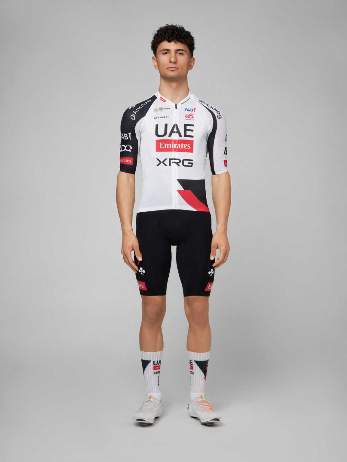 TADEJ POGACAR UAE TEAM EMIRATES - XRG 2026 MAGISTRALE ULTRA SHORT SLEEVE JERSEY