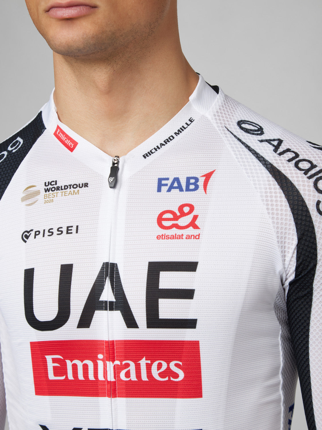 TADEJ POGACAR UAE TEAM EMIRATES - XRG 2026 MAGISTRALE ULTRA SHORT SLEEVE JERSEY